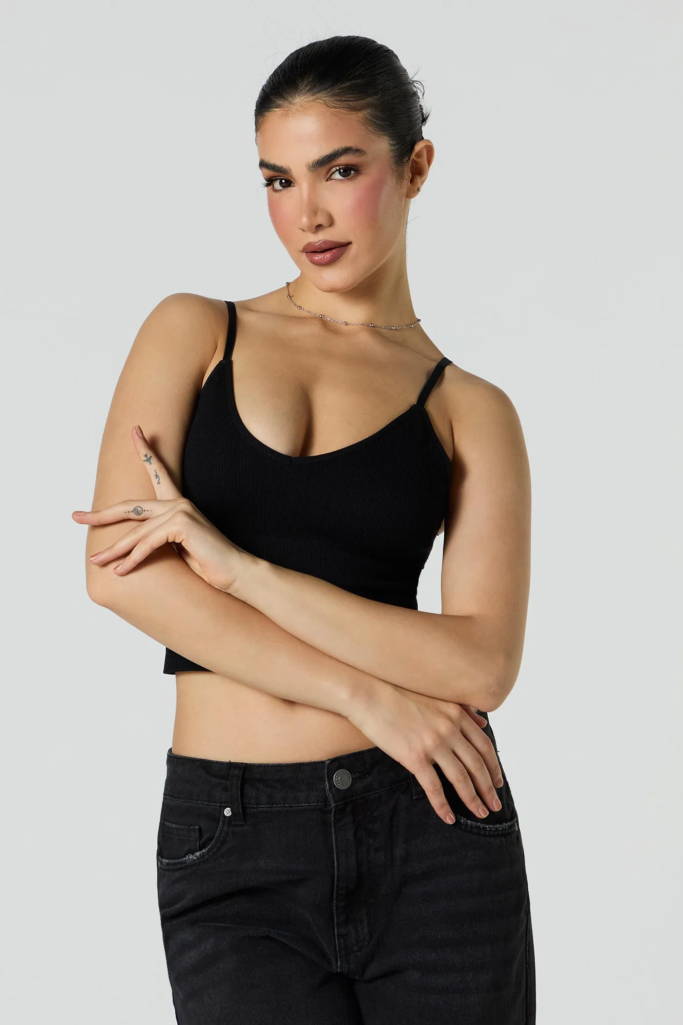 Camisole côtelé sans couture avec encolure en V et bonnets intégrés