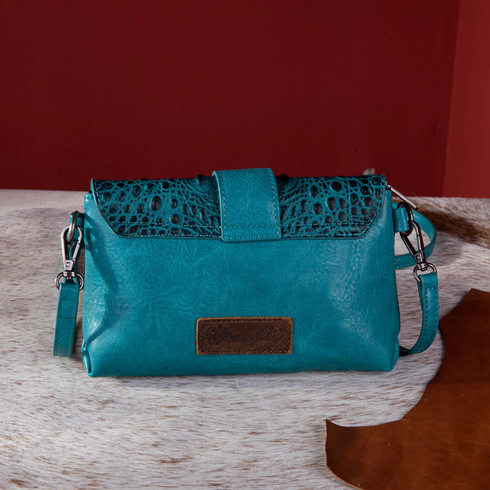 WG62-181A  Wrangler Croc Embossed  Crossbody - Turquoise